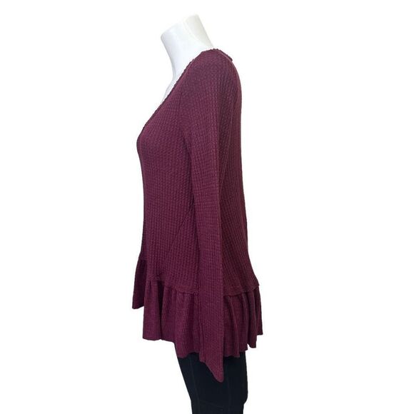 ANTHROPOLOGIE ERI + ALI Maroon V neck Waffle knit ruffled sweater size small - Picture 4 of 9